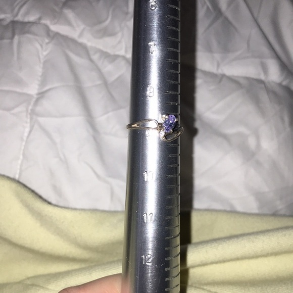 Estate piece- Sterling silver Tanzanite and white sapphire ring - Picture 5 of 10